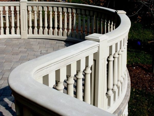 мраморные перила